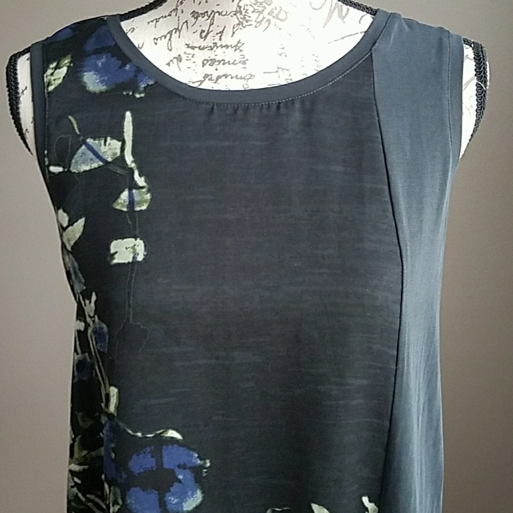 Vera Wang Top
